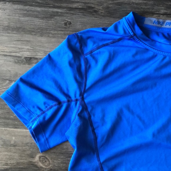 Nike Pro Compact Tee size Small - Picture 2 of 11